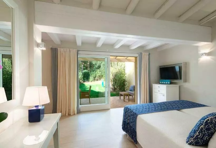 デラックスバンガロー, Forte Village Resort Bouganville