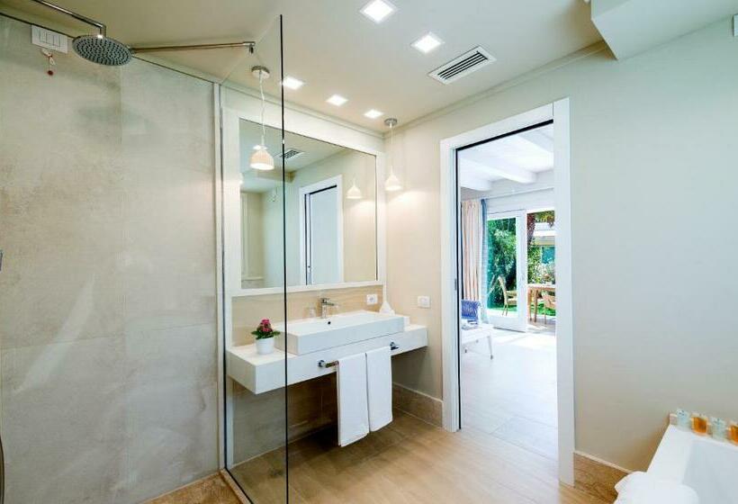 بنجلو ديلوكس, Forte Village Resort  Bouganville