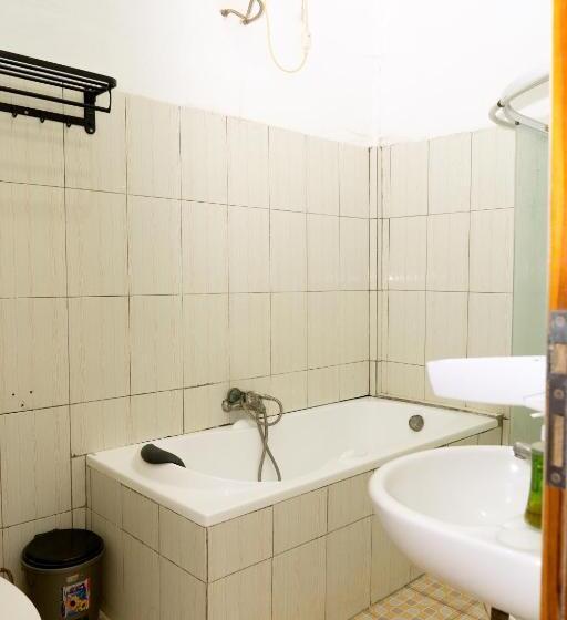 Номер Deluxe, Green Prundi