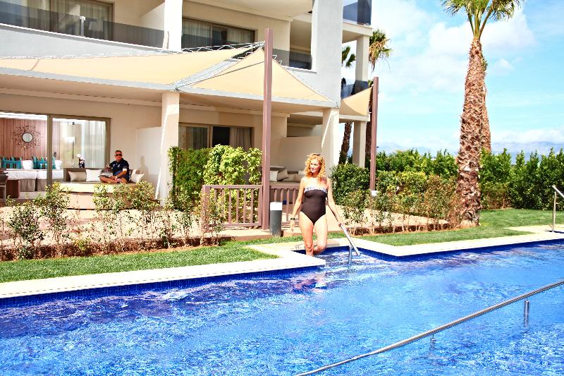 استودیوی استاندارد, Hampton Inn & Suites Richmond Downtown