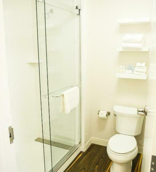 استودیو استاندارد با تخت کینگ, Hampton Inn & Suites Richmond Downtown