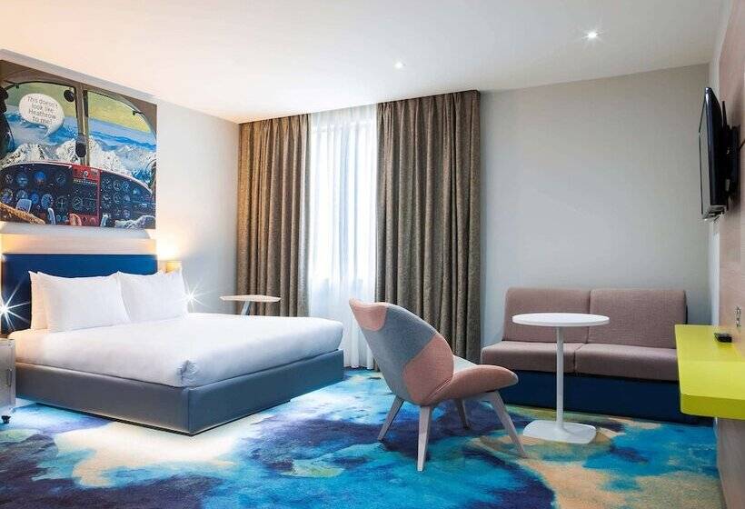 패밀리 룸, Ibis Styles London Heathrow Airport