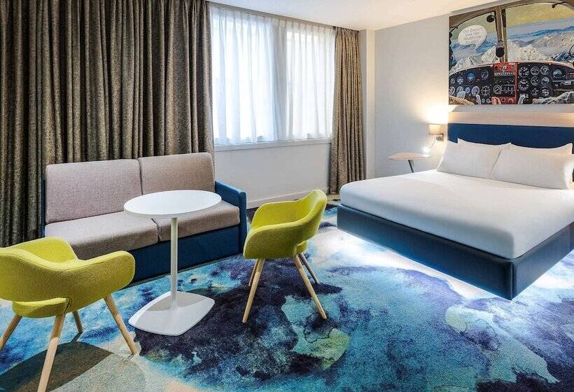 家庭间, Ibis Styles London Heathrow Airport