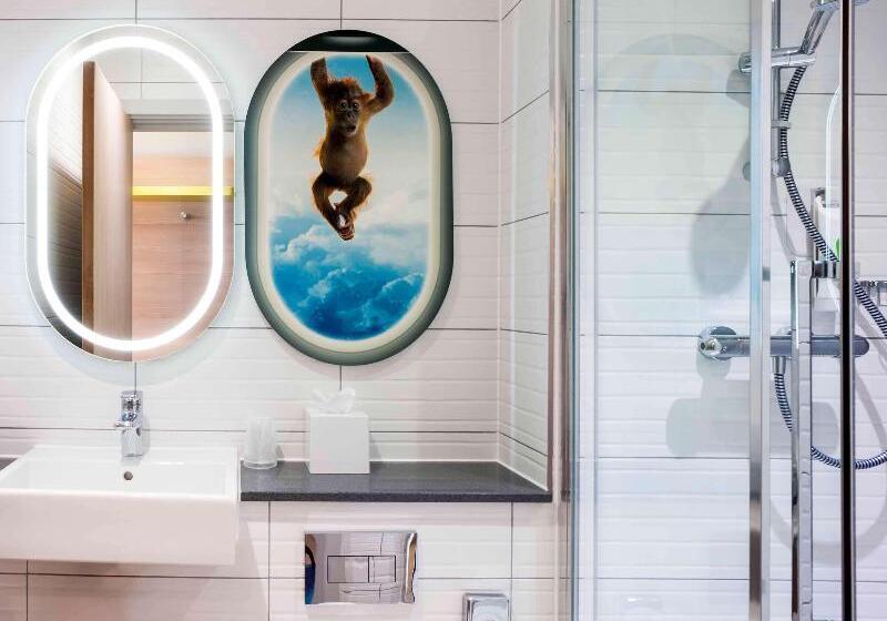 스탠다드 룸, Ibis Styles London Heathrow Airport