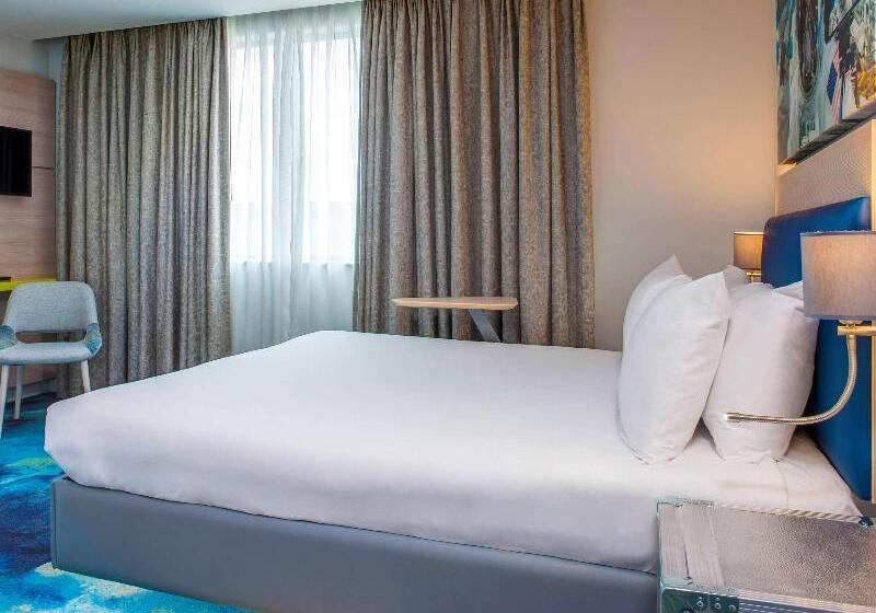 스탠다드 룸, Ibis Styles London Heathrow Airport