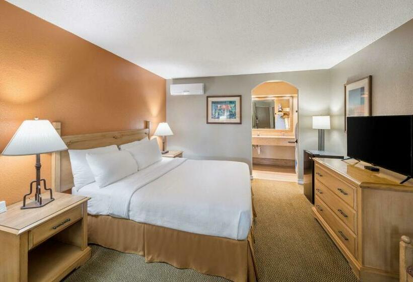 غرفة قياسية سرير كينج, Pearl On The Concho Surestay Collection By Best Western