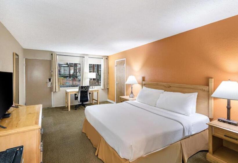 غرفة قياسية سرير كينج, Pearl On The Concho Surestay Collection By Best Western