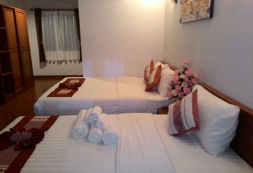 Трехместный Номер Deluxe, Sawadeelanna