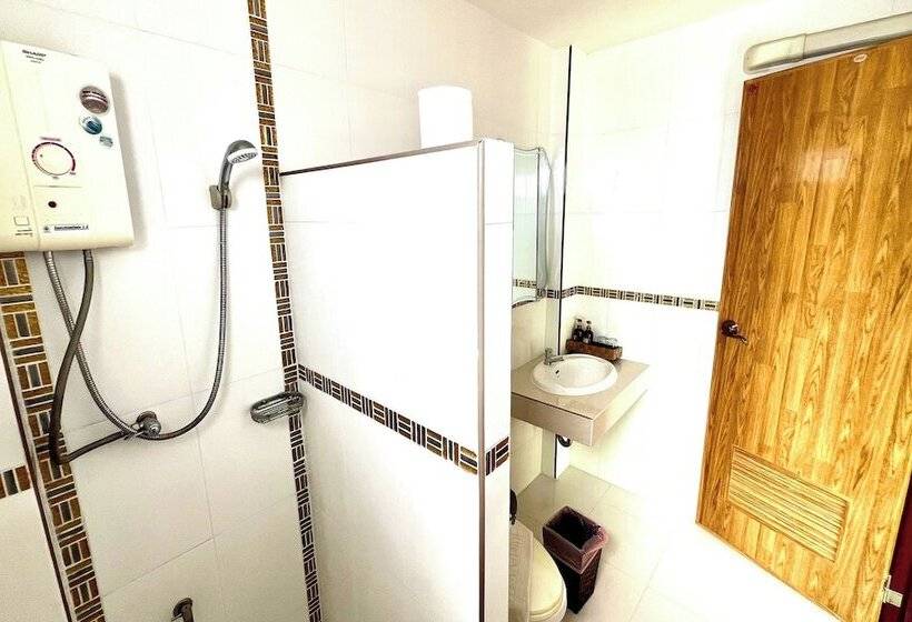 Трехместный Номер Deluxe, Sawadeelanna