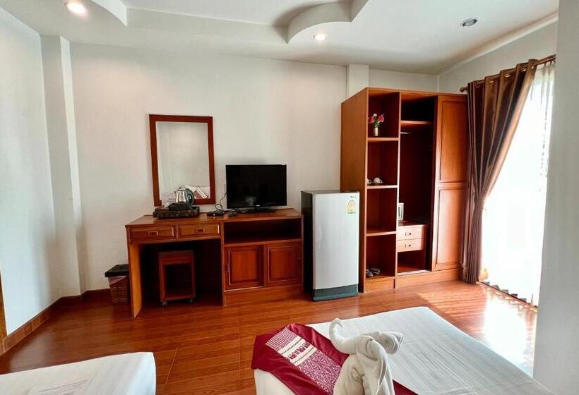 Номер Superior Вид на Город, Sawadeelanna