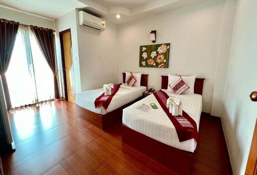 Номер Superior Вид на Город, Sawadeelanna