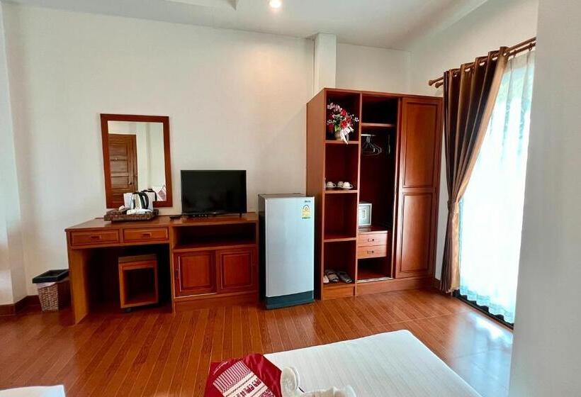 Трехместный Номер Deluxe, Sawadeelanna