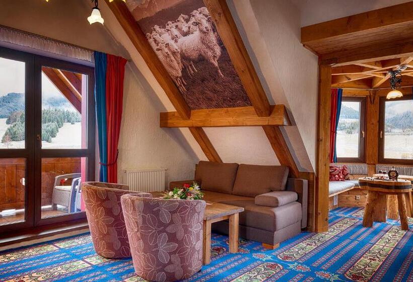 سوییت لوکس, Wellness Penzion Strachan