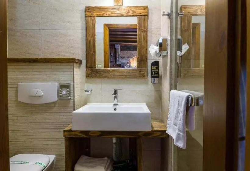 اتاق اکونومی, Wellness Penzion Strachan