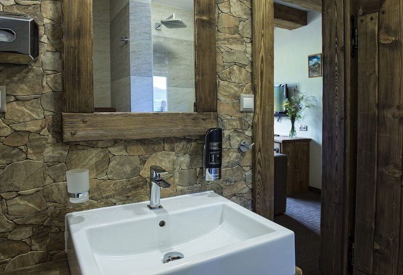 اتاق راحتی, Wellness Penzion Strachan