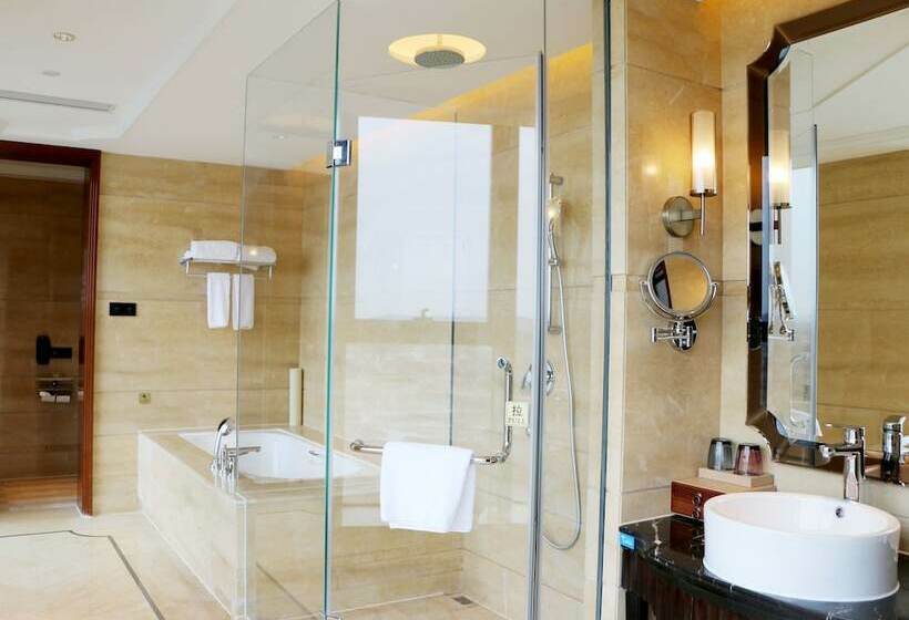 Номер Deluxe, Wyndham Grand Plaza Royale Xianglin Shaoyang