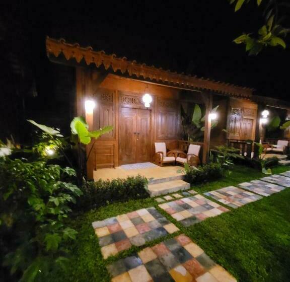 디럭스 룸, La Tavisa Hotel Borobudur