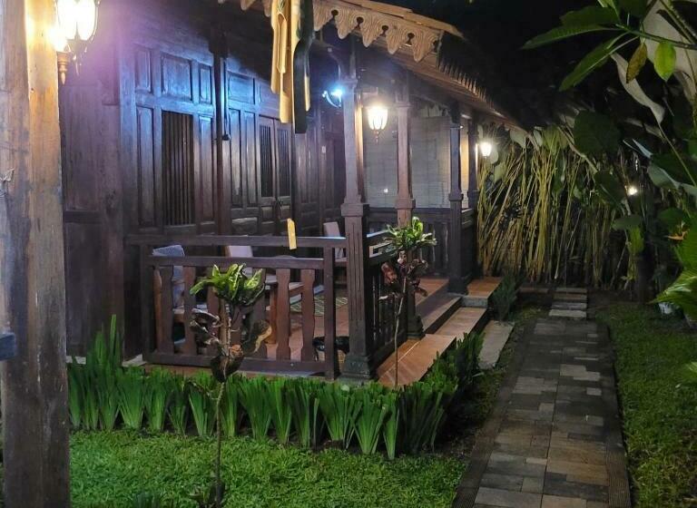 패밀리 룸, La Tavisa Hotel Borobudur