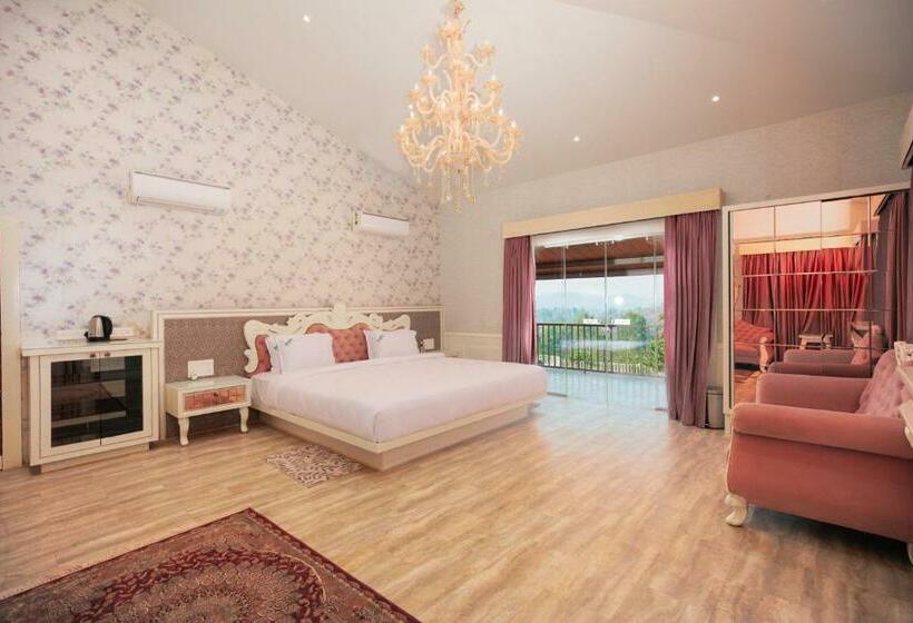 로얄 스위트, Urmilaa Green County Resort 35 Km From Kolhapur