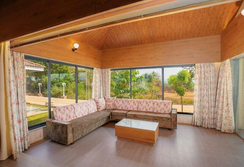스위트, Urmilaa Green County Resort 35 Km From Kolhapur