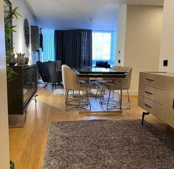 استودیوی استاندارد, Comfortable Living Space Fully Equipped Apartment Pullman