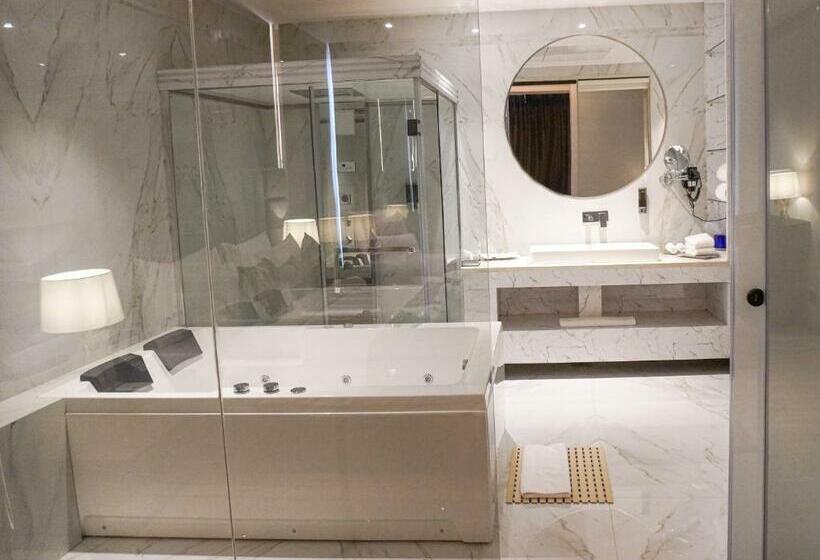 Президентский Люкс, Fortune Ranjit Vihar, Amritsar  Member Itc S Hotel Group