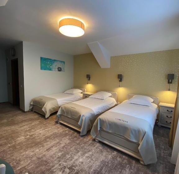 Номер Стандарт Трехместный, Coroana