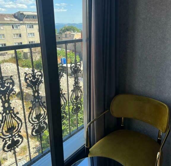 اتاق اکونومی, Grand Gedikpasha