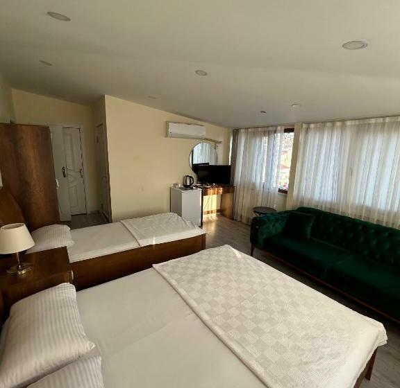 اتاق لوکس خانوادگی, Naval Hotel Yalova