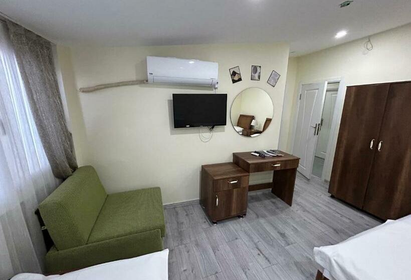 اتاق لوکس سه تخته, Naval Hotel Yalova