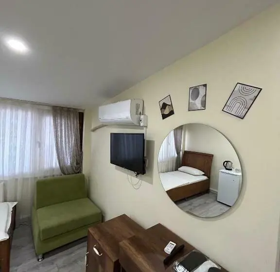 اتاق لوکس سه تخته, Naval Hotel Yalova