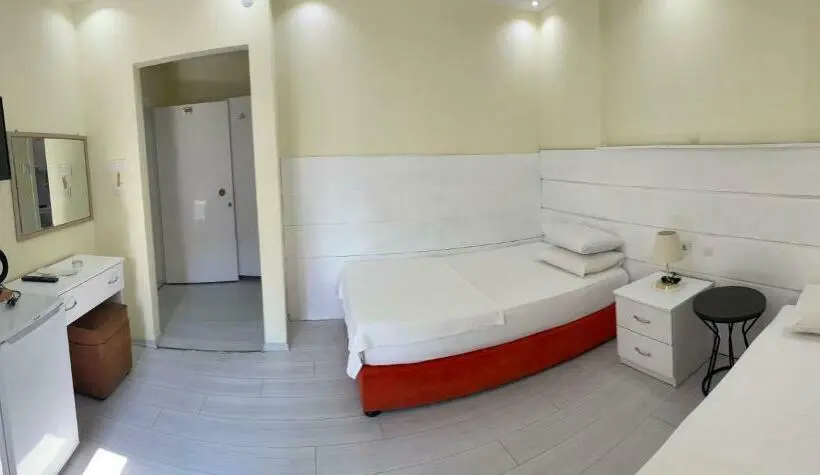 اتاق استاندارد, Naval Hotel Yalova