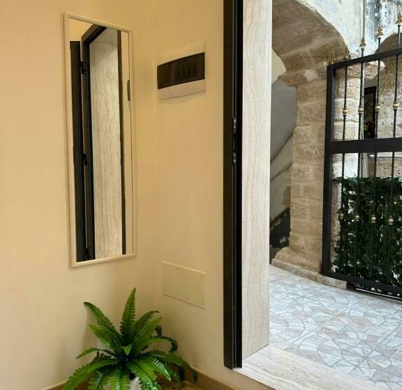 חדר סטנדרט עם טרסה, Del Carmine 23