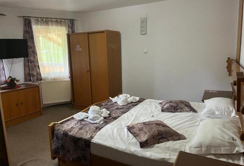 غرفة ديلوكس, Pensiunea Yajima