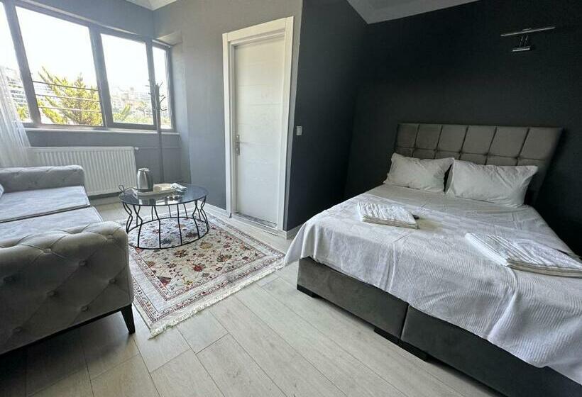 חדר סטנדרט עם מרפסת, Arena Resort Otel Kagıthane