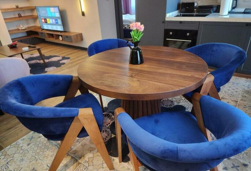 Апартаменты 1 Спальня, Dream House 22