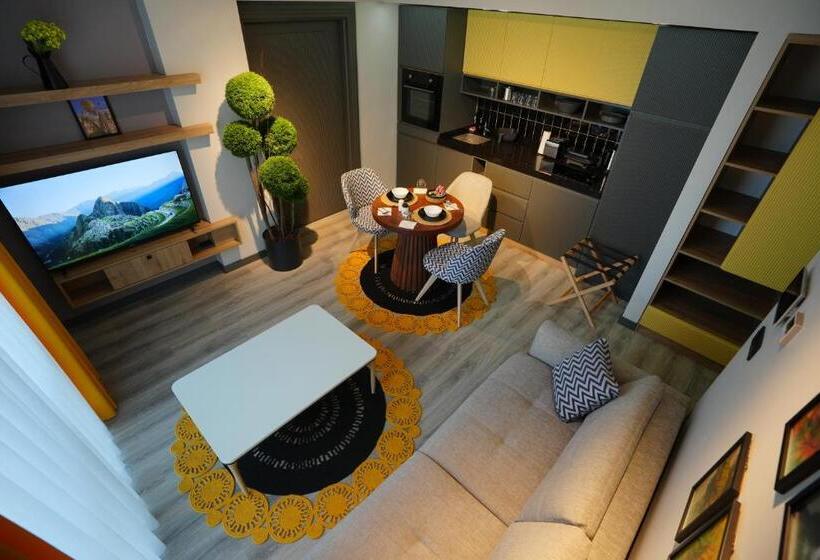 Family Suite, Dream House 22