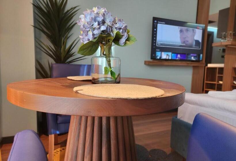 Люкс Повышенной Комфортности, Dream House 22