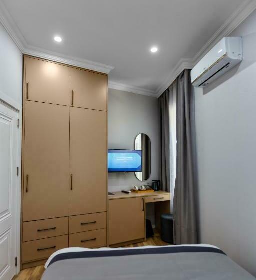 غرفة قياسية, Hillside City Center