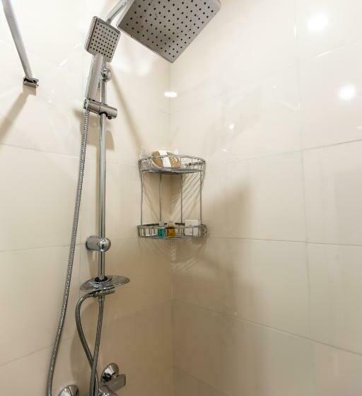 غرفة قياسية, Hillside City Center