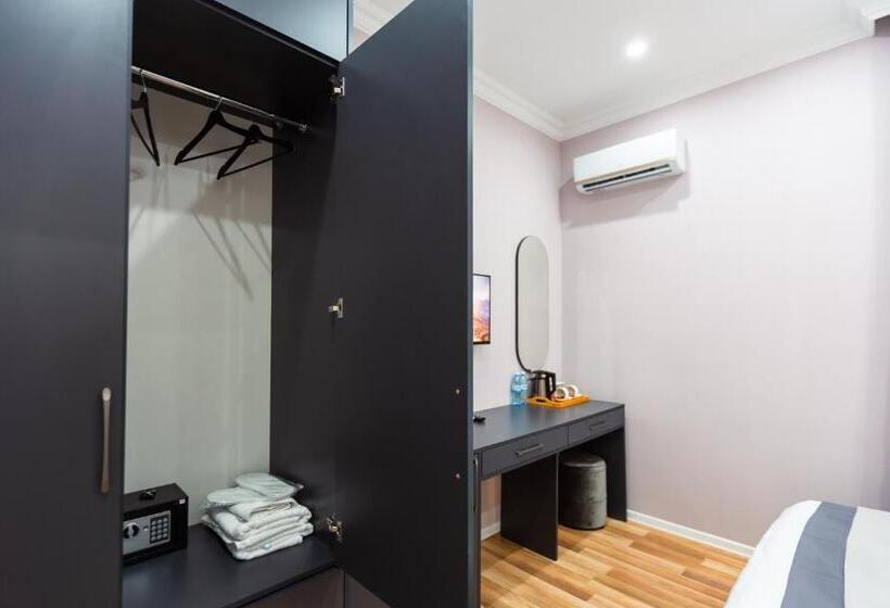 غرفة إقتصادية ثلاثية, Hillside City Center