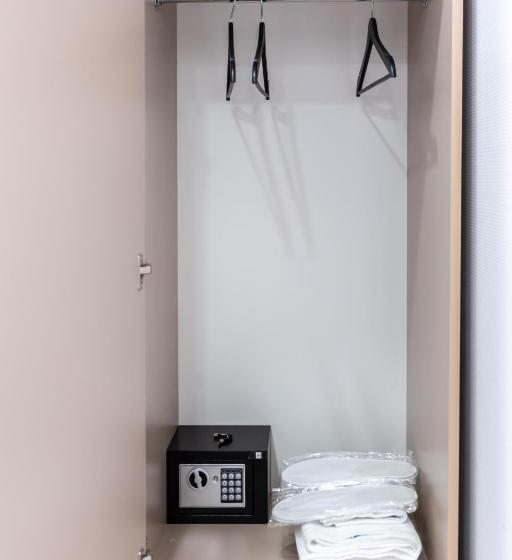 غرفة إقتصادية ثلاثية, Hillside City Center