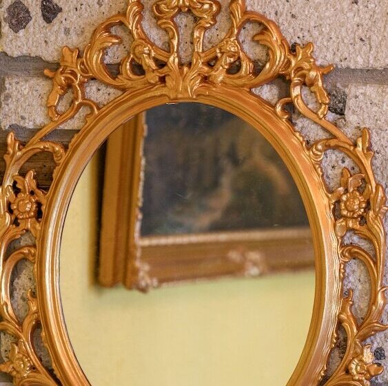 اتاق لوکس, Lamur