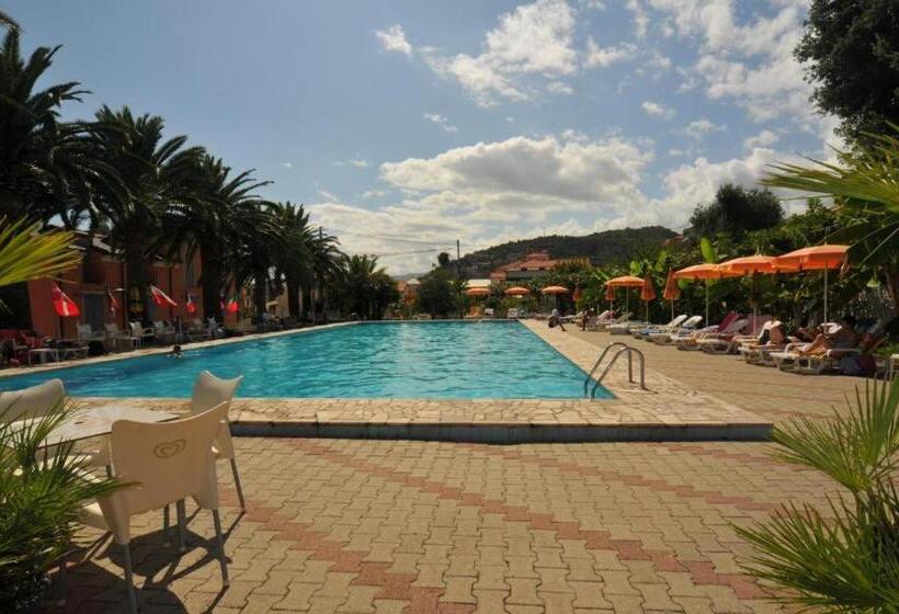 Апартаменты 1 Спальня с Террасой, Al Borgo Village