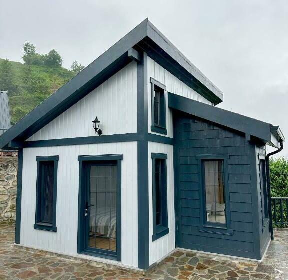 בקתת חדר, Varya Tatil Köyü