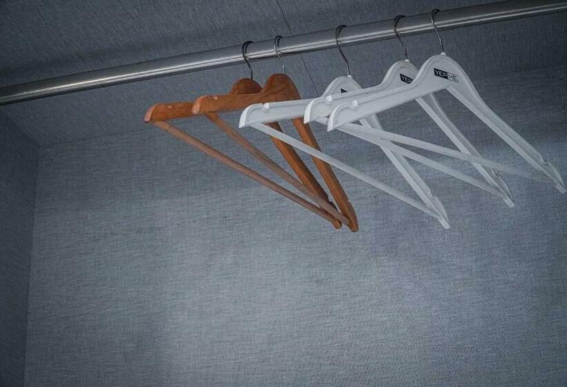 اتاق لوکس, The Leaf Studio Medanta