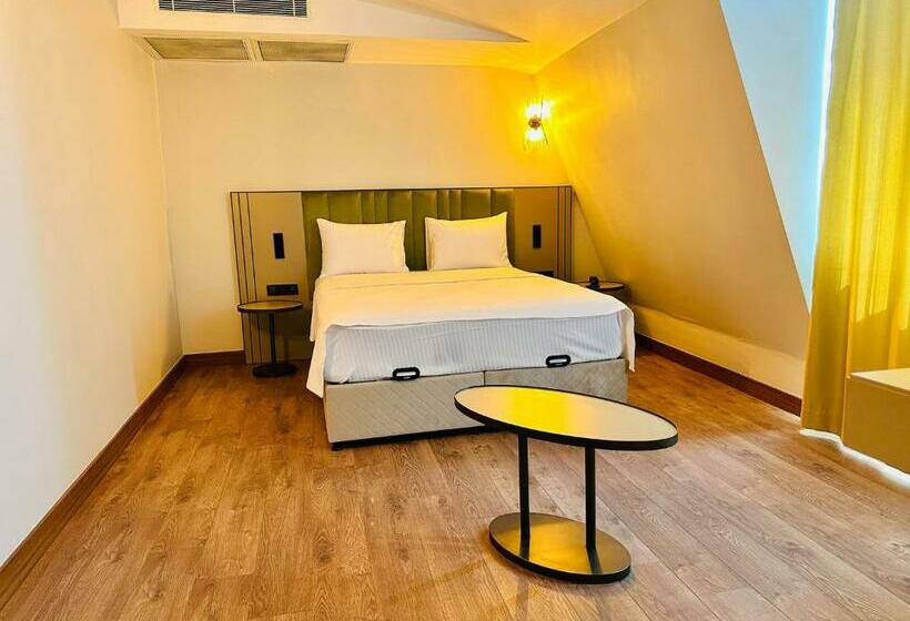 Номер Deluxe, Nice Royal Suite