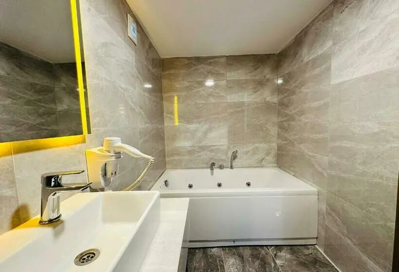 Deluxe-huone, Nice Royal Suite