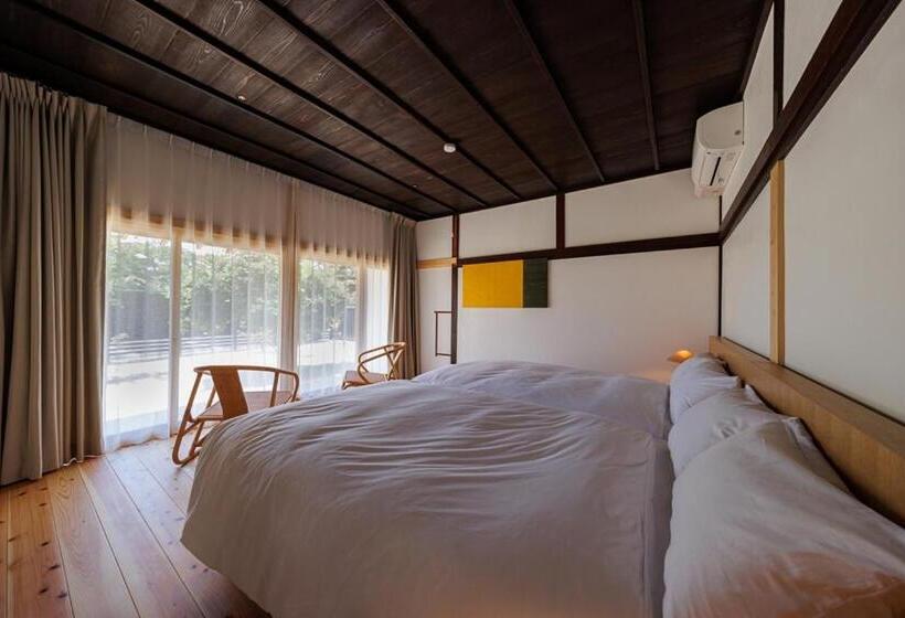 Семейный Номер Вид на Сад, 萩・城下町の宿　椿庵