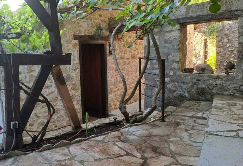 آپارتمان 2 خوابه, Guest House Pocitelj